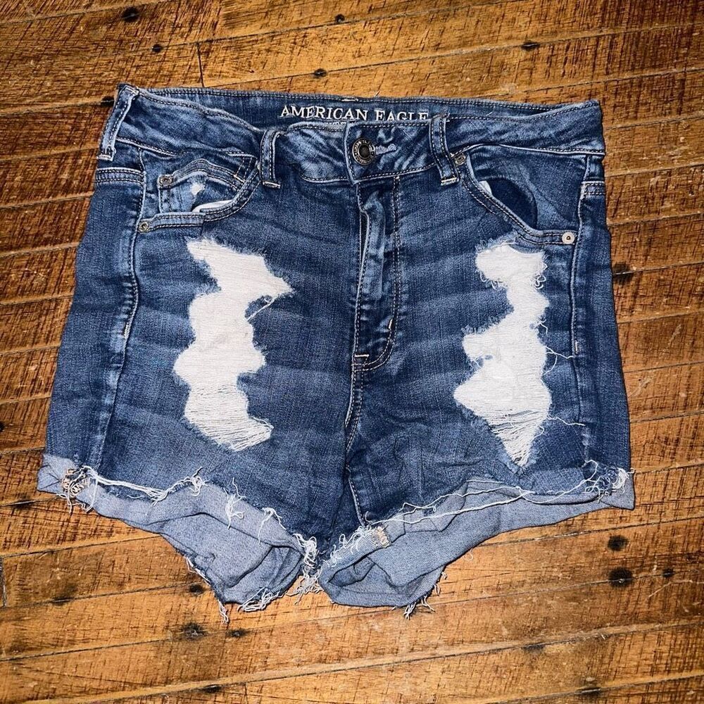 American Eagle distressed stretchy 12 hi-rise denim shortie